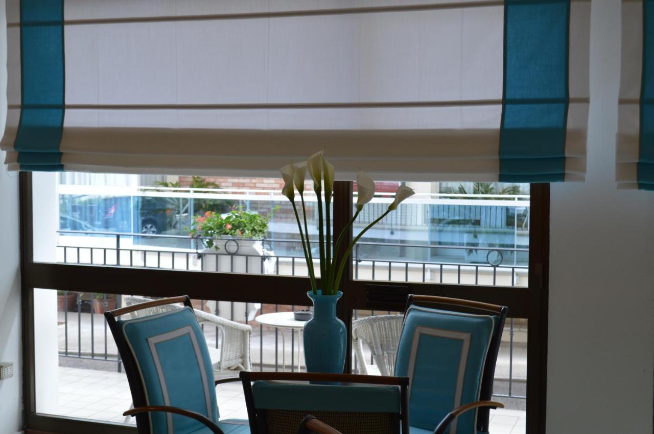 Hotel Manila 3*